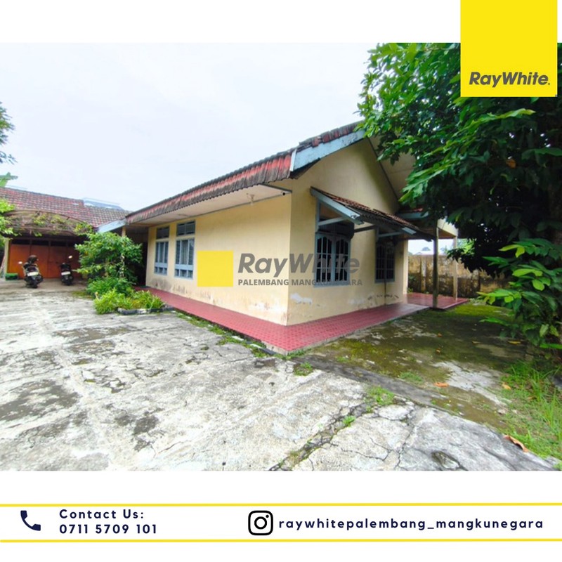 Di jual rumah strategis,bisa buat usaha dan lainnya