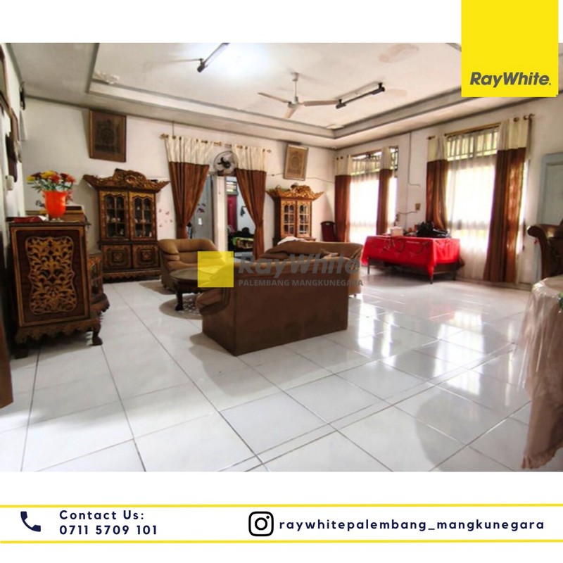 Di jual rumah strategis,bisa buat usaha dan lainnya