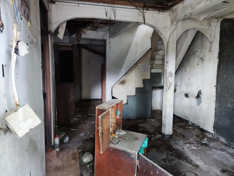 Rumah Hitung Tanah Area Cipete