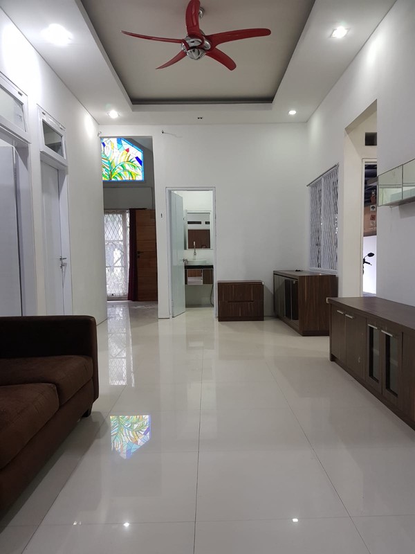 Rumah Semi Furnished Siap Huni di Lokasi Strategis di tengah Kota Jababeka
