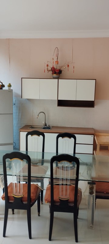 Dijual Rumah 2 lantai di Pakuwon Indah Granada Surabaya