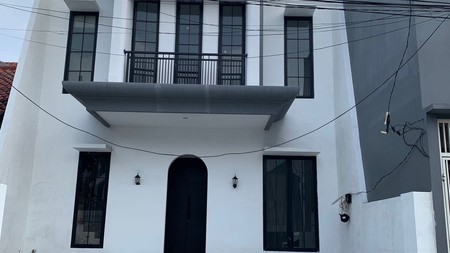 Dijual Rumah 2 lantai di Pondok Mutiara Sidoarjo