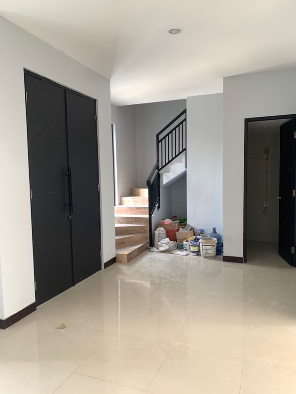 Dijual Rumah 2 lantai di Pondok Mutiara Sidoarjo