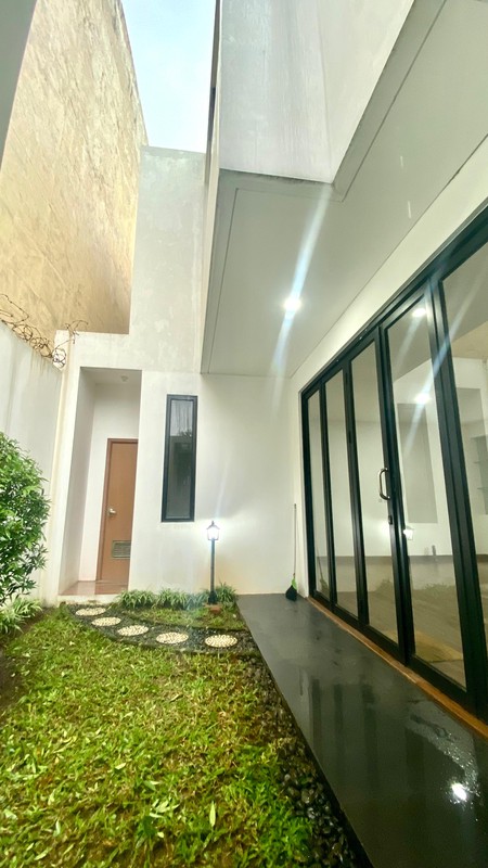 Rumah Brand new dalam perumahan Exclusive di Kesehatan Bintaro