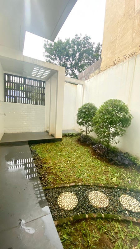 Rumah Brand new dalam perumahan Exclusive di Kesehatan Bintaro