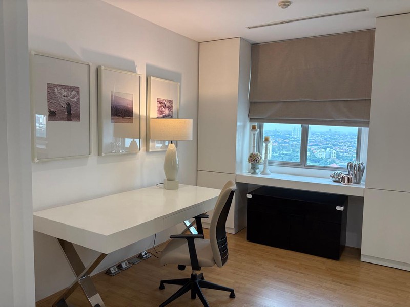 Disewakan apartemen waterplace Pakuwon indah Surabaya Barat 