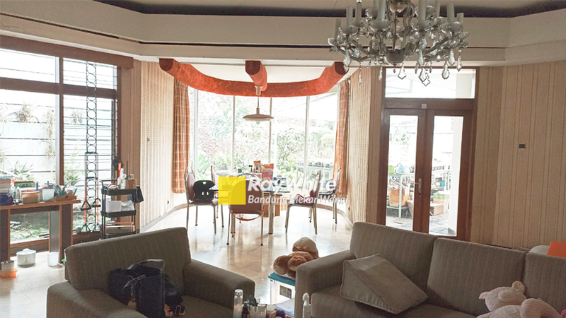 Rumah Dr Curie Modern Minimalis