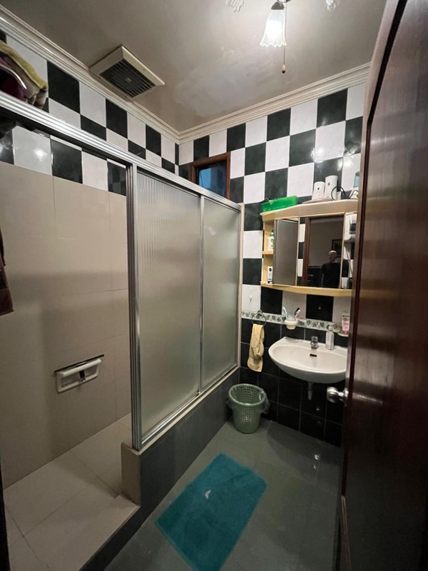 Dijual rumah villa taman gapura Citraland Surabaya Barat 