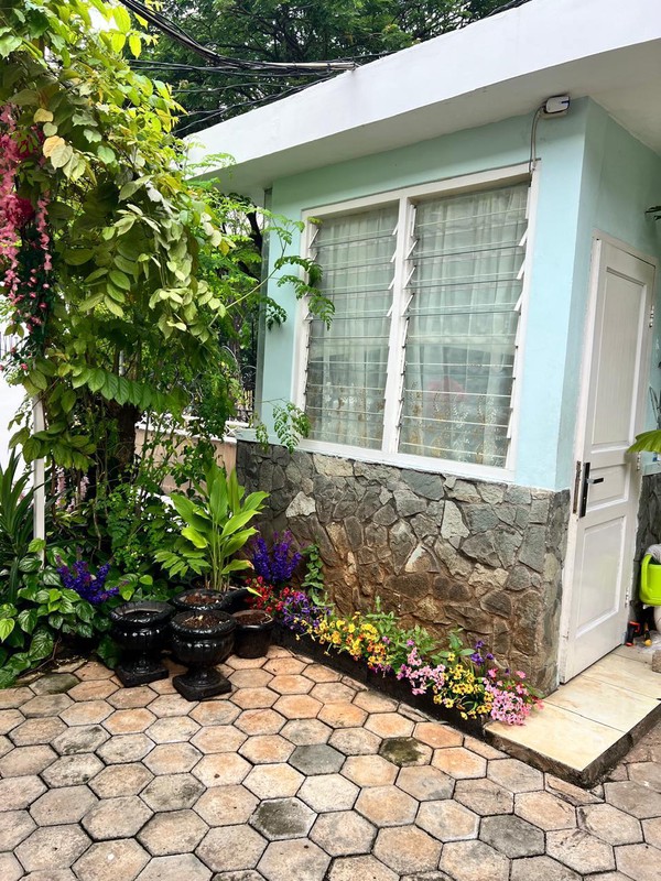 Rumah Klasik Depan Taman Tebet Eco Park Lokasi Strategis