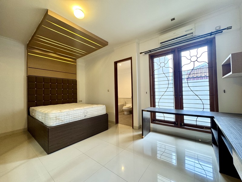 Dijual Rumah di Aarden Townhouse, Menteng, Jakarta Pusat