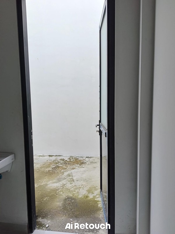 Disewakan 7 Unit Ruko Raya Satelit Indah - Sukomanunggal - Ruko Baru Modern 4 Lantai Surabaya Barat- Hadap Jalan Raya Kembar Komersial Area Cocok Buat Segala Usaha - Parkiran Mobil Luas 