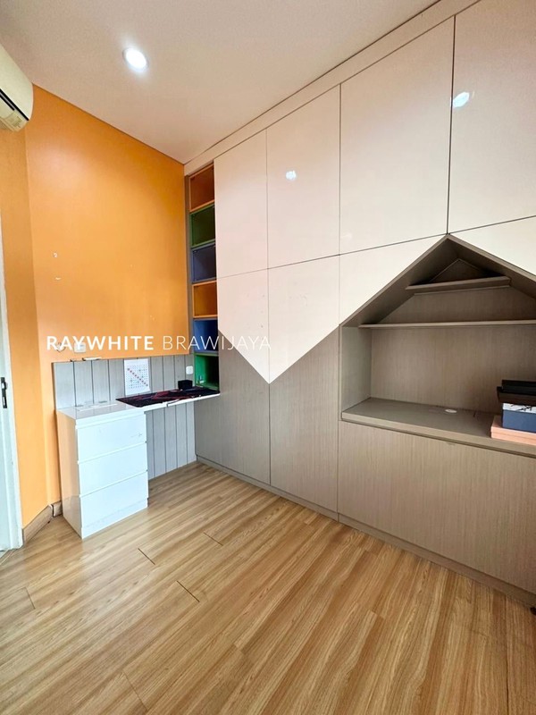 Rumah Dalam Cluster Lingkungan Tenang Area Rengas Ciputat Timur