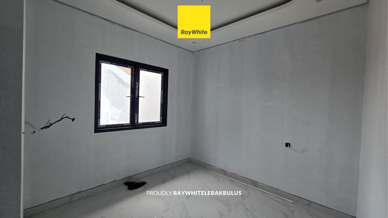 Dijual Brand New House gaya American Classic di Duren Sawit, Jakarta Timur! Akses dekat Toll Becakayu!