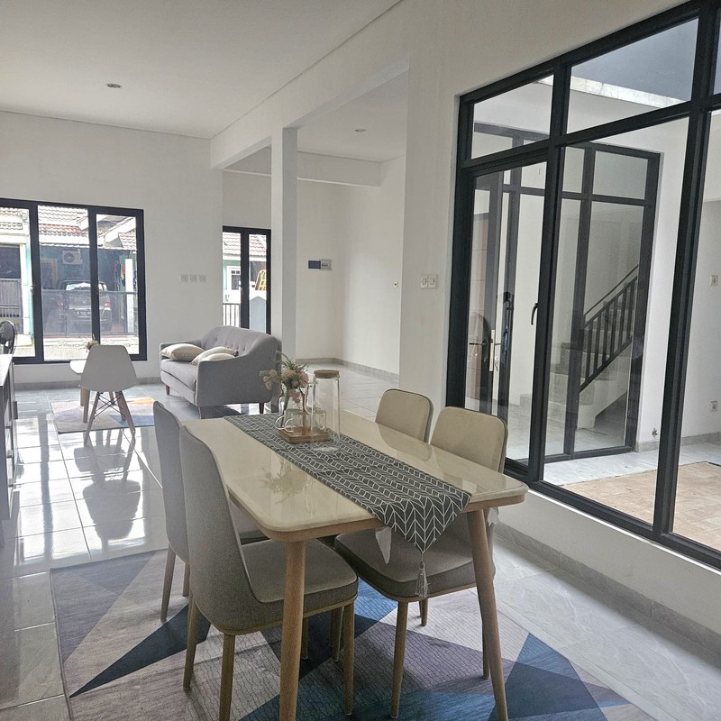 JUAL CEPAT RUMAH BARU 2 LANTAI DI NUSA LOKA BSD CITY ( Bagian depan dekat jln Raya ) -  TANGSEL