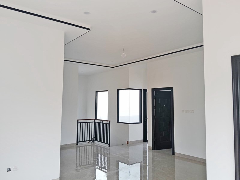 Rumah Posisi Hook Brand New di Kencana Loka BSD City