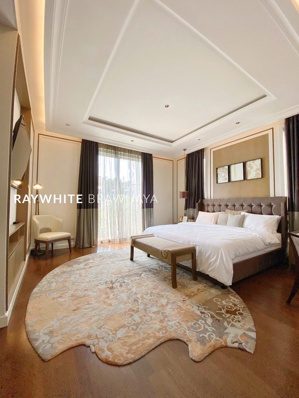 Brand New Townhouse dalam Kompleks Lebak Bulus 