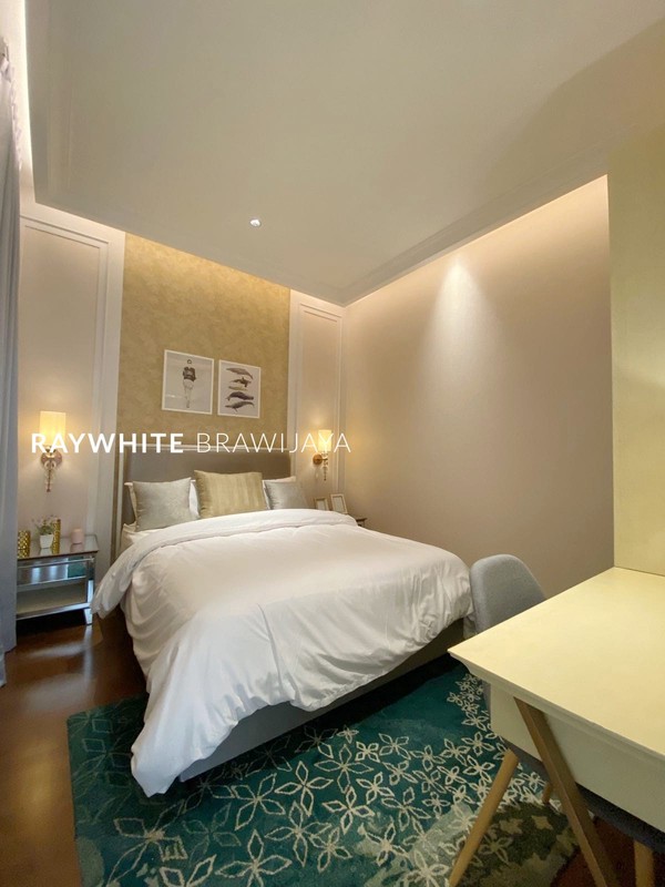 Brand New Townhouse dalam Kompleks Lebak Bulus 