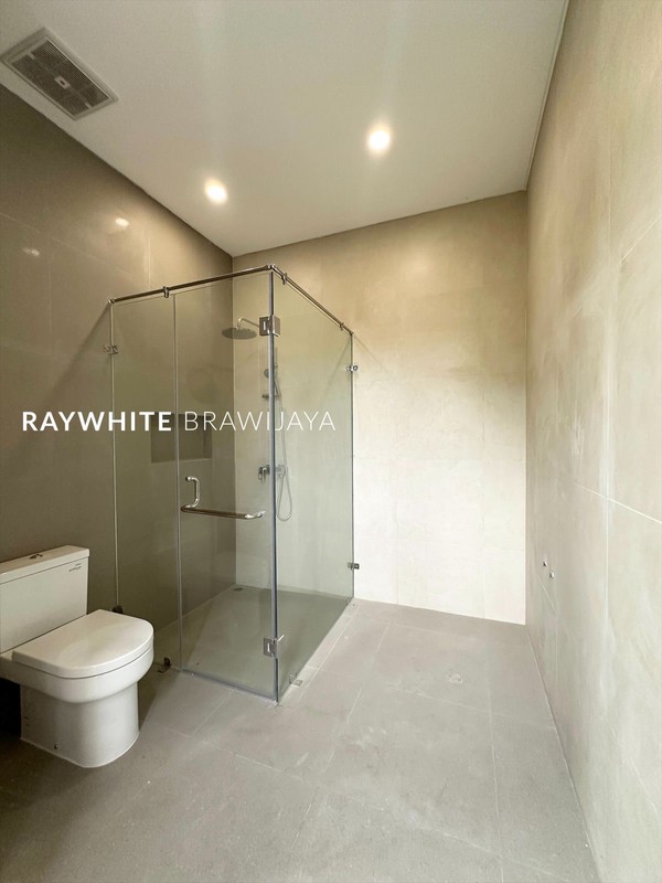 Brand New Townhouse Simatupang Lokasi Strategis