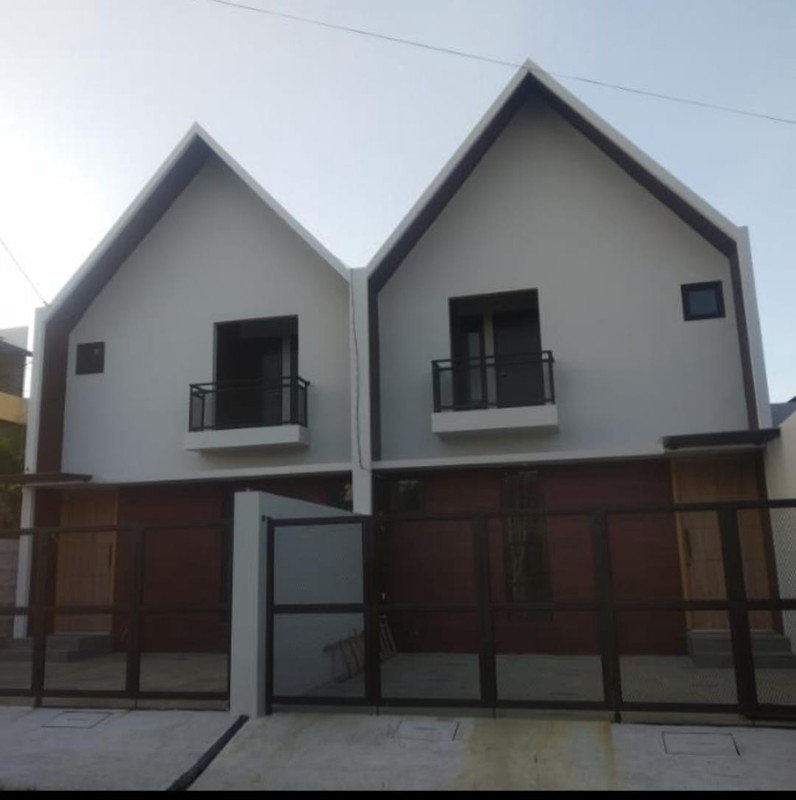 JUAL 2 UNIT RUMAH KUTISARI INDAH UTARA