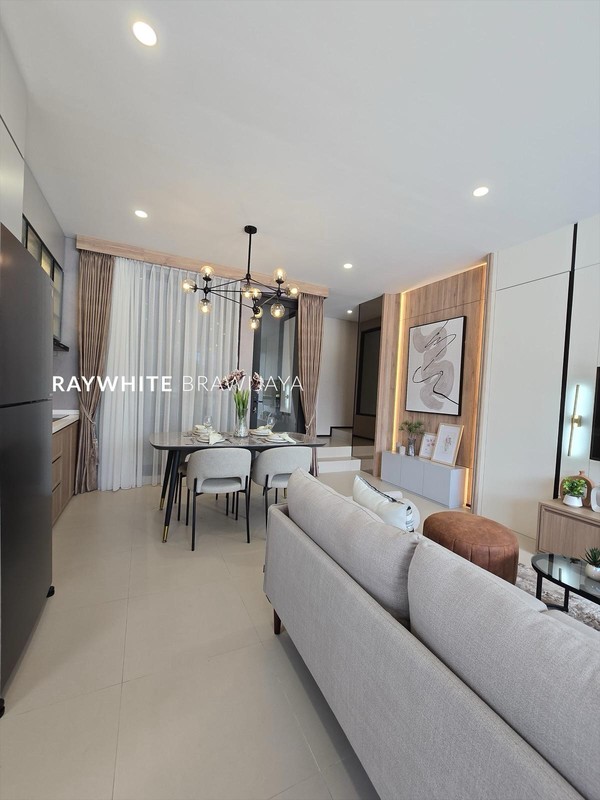 Townhouse Eksklusif Lokasi Strategis Area Cilandak 