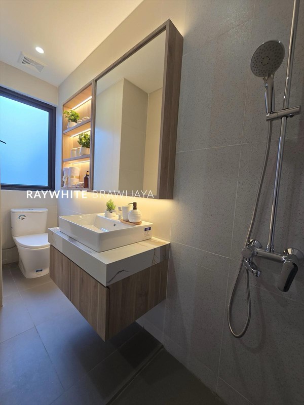 Townhouse Eksklusif Lokasi Strategis Area Cilandak 