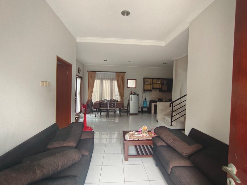 Dijual Murah Rumah di Sakura Regency Gayungan Surabaya