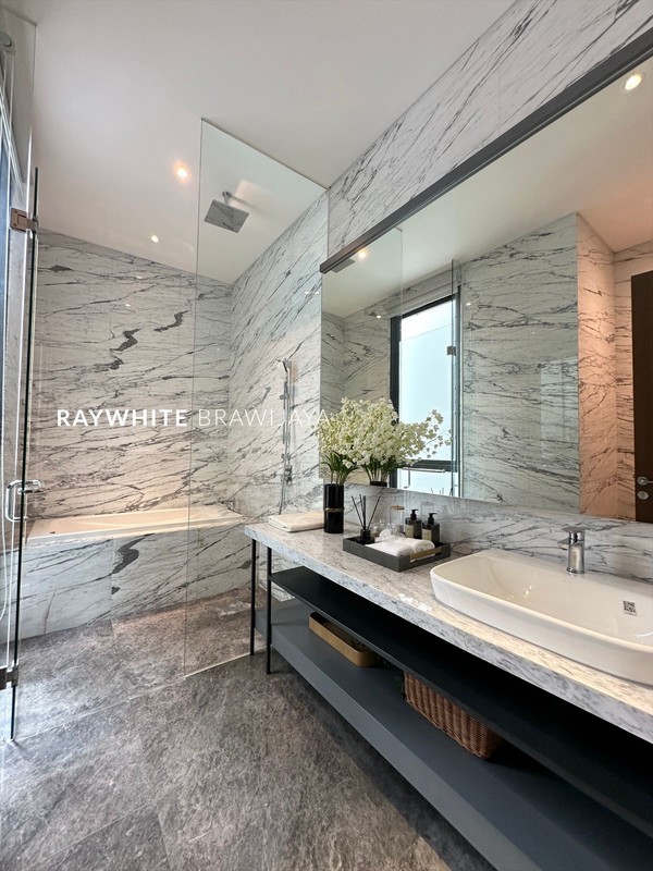 Rumah Modern Minimalis Dalam Lingkungan Tenang Area BSD 