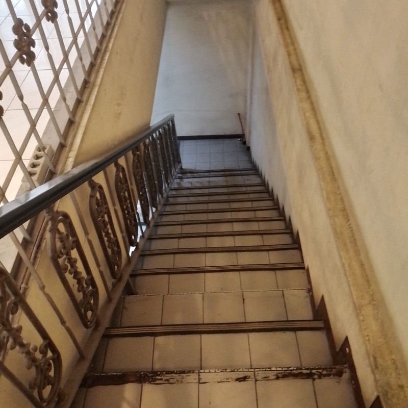 Dijual Ruko Lokasi Strategis Kawasan Perdagangan - Bandengan Selatan Tambora.