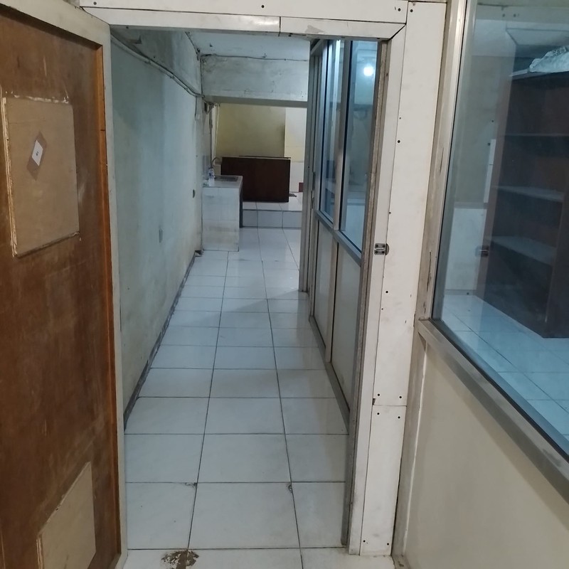 Dijual Ruko Lokasi Strategis Kawasan Perdagangan - Bandengan Selatan Tambora.