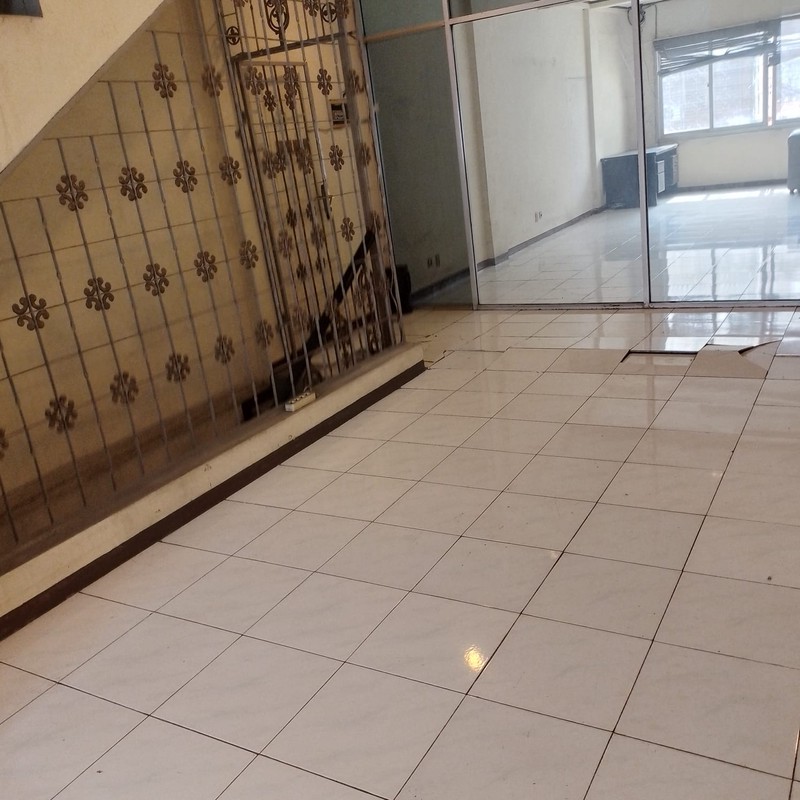 Dijual Ruko Lokasi Strategis Kawasan Perdagangan - Bandengan Selatan Tambora.