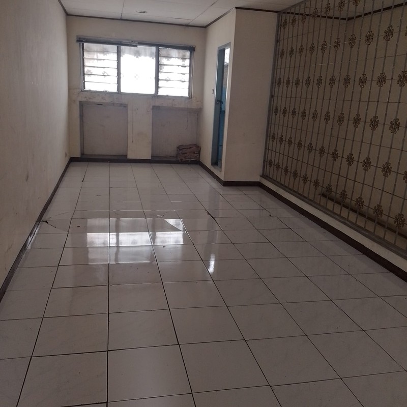 Dijual Ruko Lokasi Strategis Kawasan Perdagangan - Bandengan Selatan Tambora.