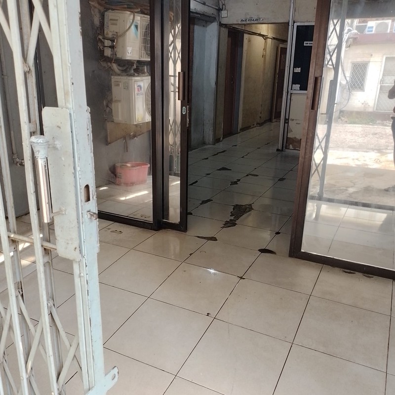 Dijual Ruko Lokasi Strategis Kawasan Perdagangan - Bandengan Selatan Tambora.