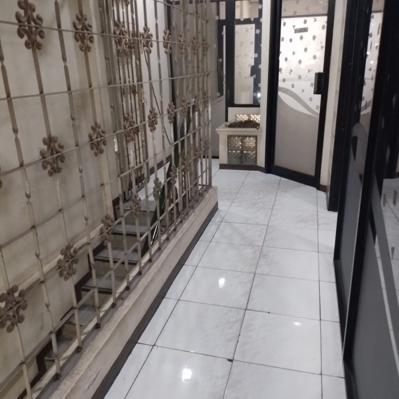 Dijual Ruko Lokasi Strategis Kawasan Perdagangan - Bandengan Selatan Tambora.