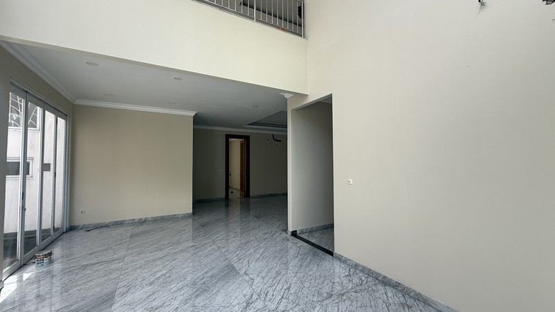 BRAND NEW AND MODERN HOUSE AT SENOPATI AREA