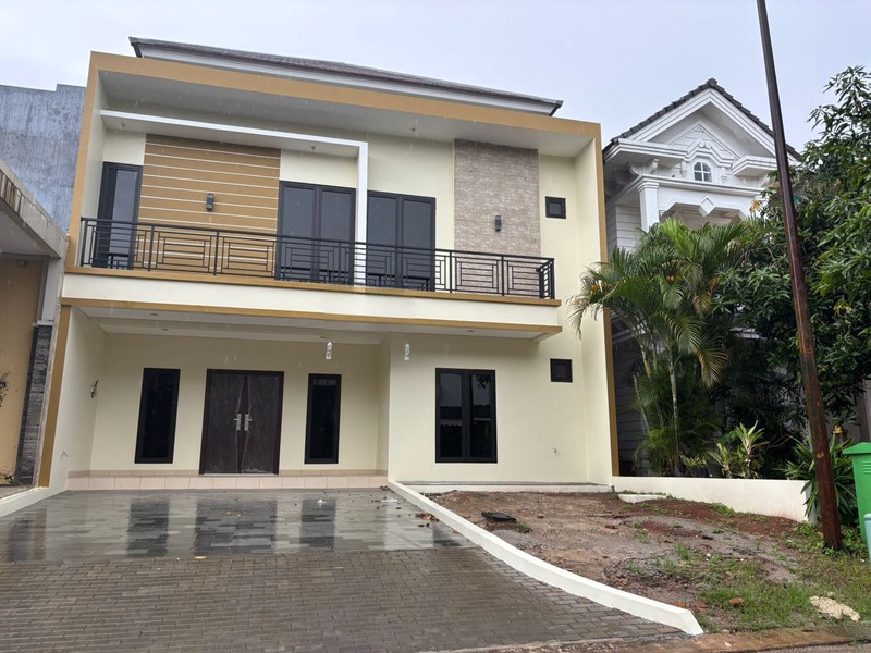 Rumah Kokoh 2 Lantai Siap Huni di Kota Wisata Cibubur