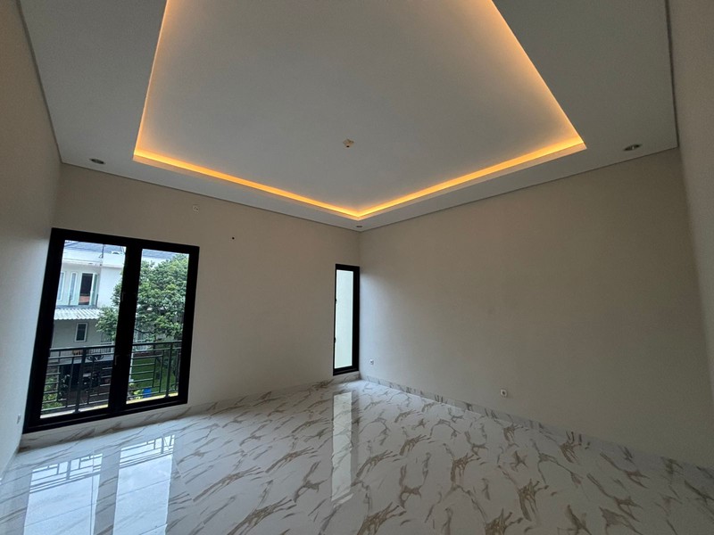 Rumah Kokoh 2 Lantai Siap Huni di Kota Wisata Cibubur