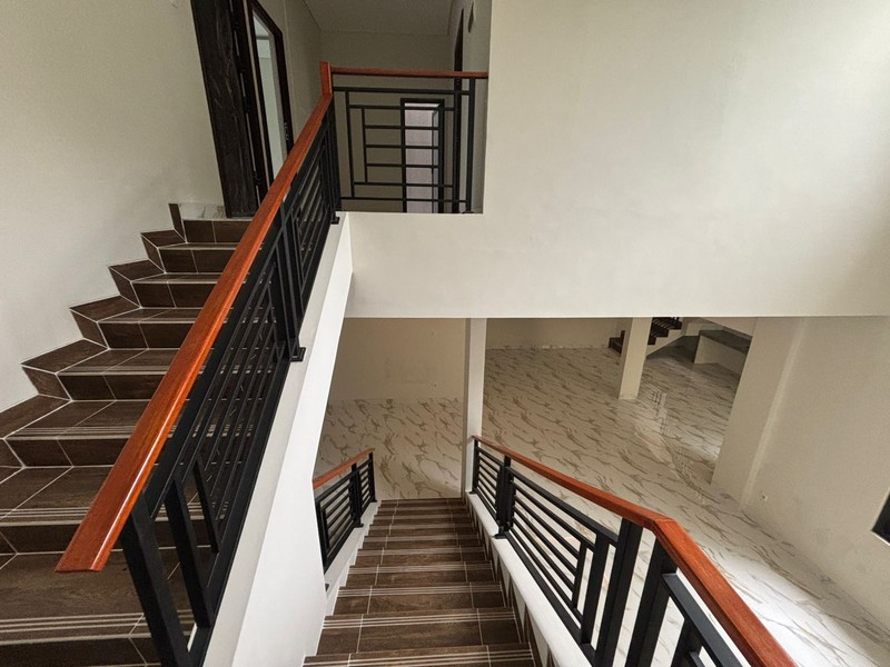 Rumah Kokoh 2 Lantai Siap Huni di Kota Wisata Cibubur