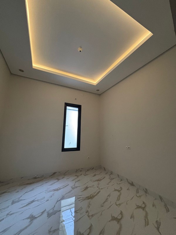 Rumah Kokoh 2 Lantai Siap Huni di Kota Wisata Cibubur