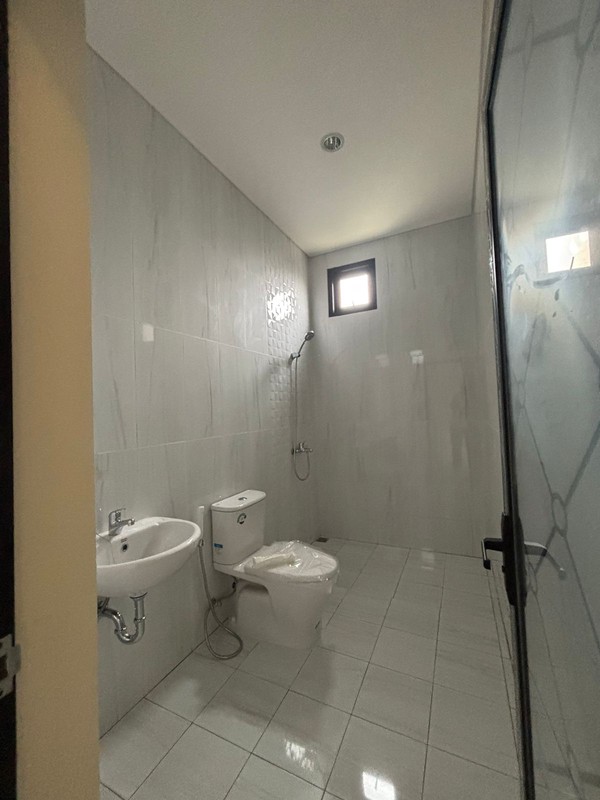 Rumah Kokoh 2 Lantai Siap Huni di Kota Wisata Cibubur