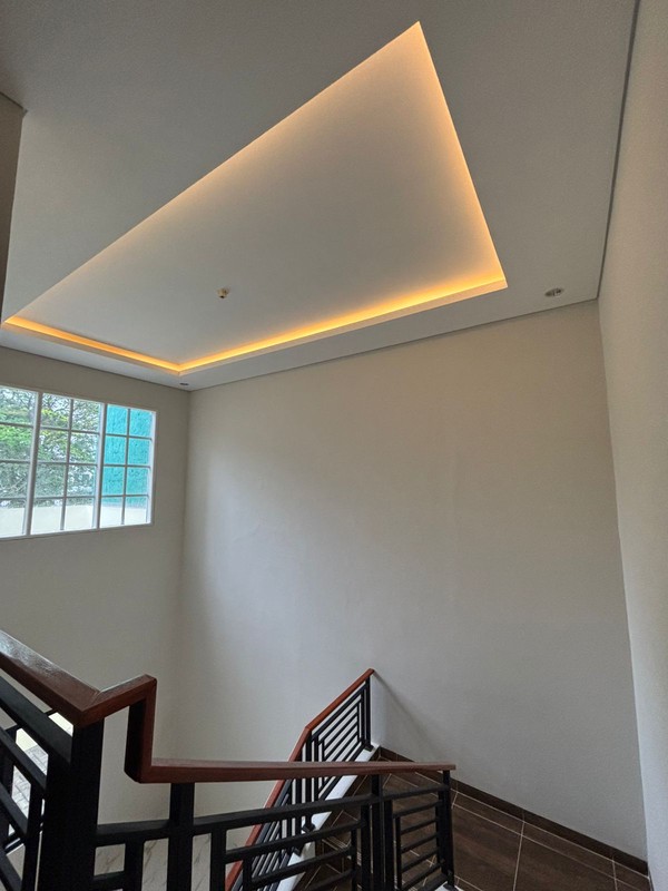 Rumah Kokoh 2 Lantai Siap Huni di Kota Wisata Cibubur