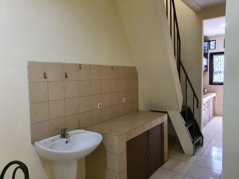 Rumah Bagus,nyaman,lokasi oke di Bintaro Jaya 9