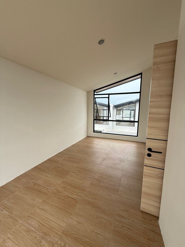 Dijual Rumah di Cendana cove - lippo karawaci Tangerang 