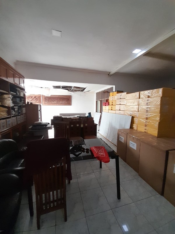 Dijual Rumah 1 1/2 Lantai Lokasi Bagus Di Tebet Raya, Jakarta Selatan