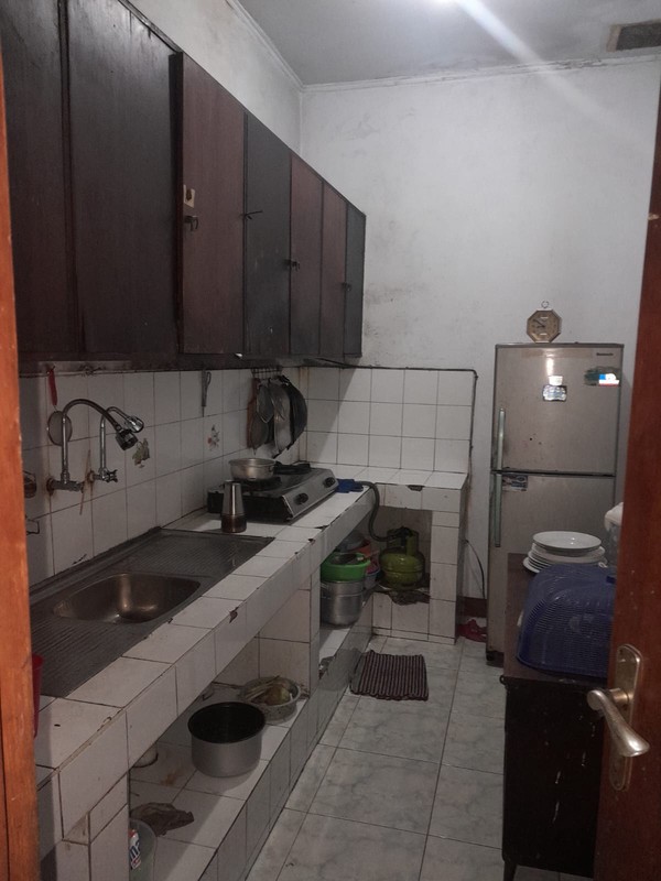 Dijual Rumah 1 1/2 Lantai Lokasi Bagus Di Tebet Raya, Jakarta Selatan
