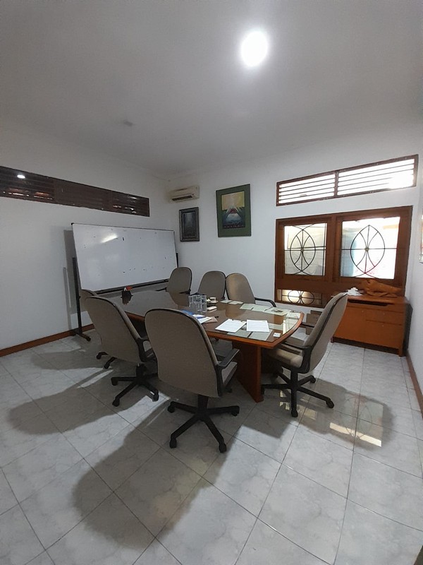 Dijual Rumah 1 1/2 Lantai Lokasi Bagus Di Tebet Raya, Jakarta Selatan