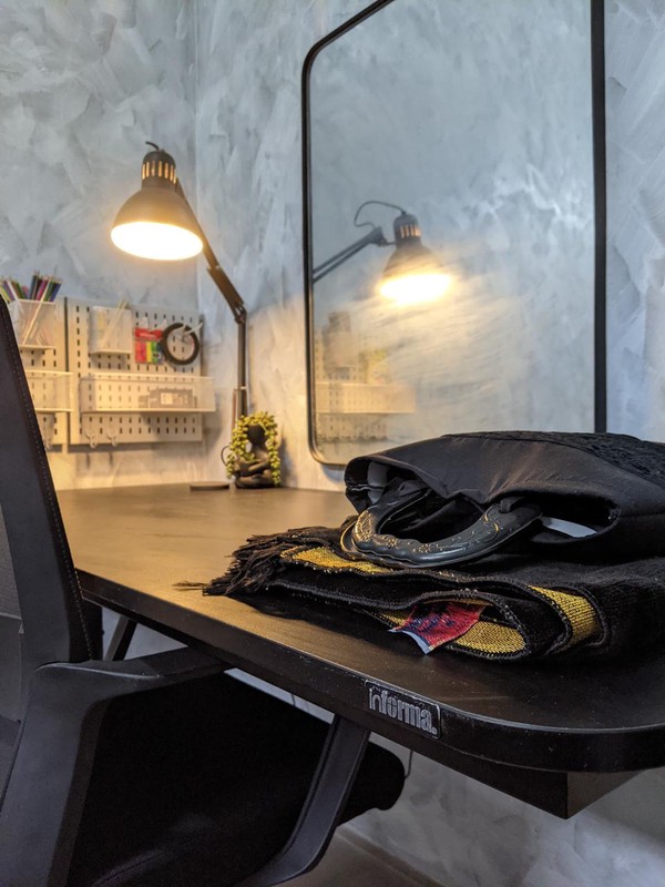 Dijual 278 m2 Rumah Usaha kawasan Mojoroto - Kota Kediri Jawa Timur - modern 2 Lantai Full Furnished - Depan view Sungai - Belakang View Gunung  dekat Pabrik Gudang Garam, Akses TOL , Pusat Perbelanja