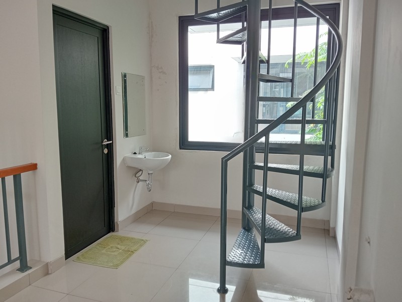 TERMURAH, Ruko Madison, Baru, Cocok Untuk Kantor, Lokasi Strategis, Nego