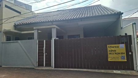 Rumah Baru Direnovasi di Jalan Besar di Condet Disewa/ Dijual Cepat