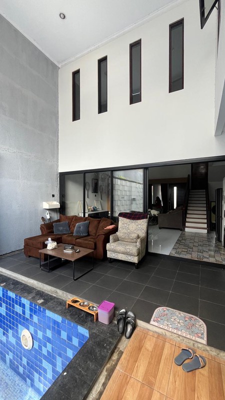 Rumah 2 lantai, siap huni, Bebas Banjir di Bandung