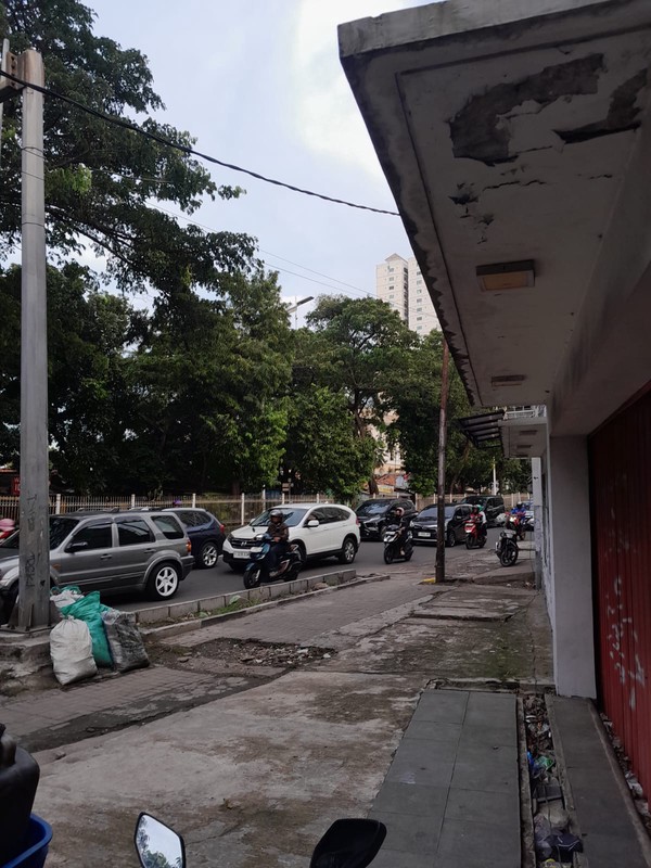 Dijual Ruko 2 Tingkat Lokasi Strategis Di Arteri Permata Hijau, Jakarta Selatan